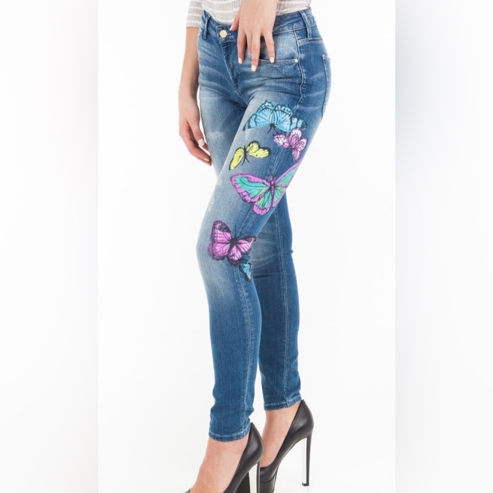 Guess  Butterfly Mid-Rise Sexy Curve Skinny Jeans in Blue. Size 26.